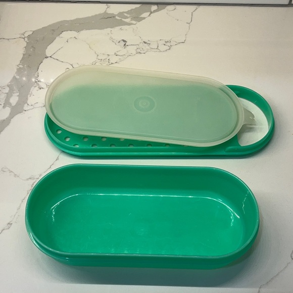 Vintage Tupperware Jadeite Green Grater and Container and Lid - Picture 4 of 11